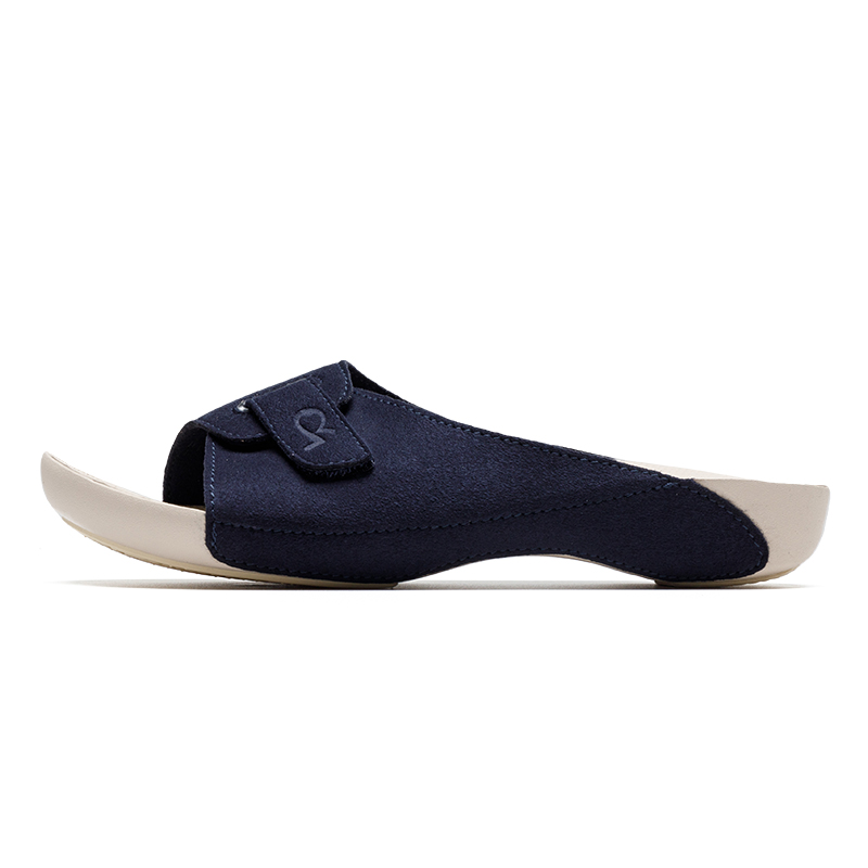 REBECCA LIM'S Массажные тапочки слайдеры с амортизацией и прошивкой из EVA резины унисекс тёмно-синие, цвет Dark Blue 
REBECCA LIM'S Массажные тапочки слайдеры с амортизацией и прошивкой из EVA резины унисекс тёмно-синие, цвет Dark Blue