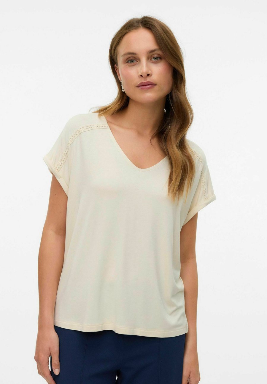 Блуза Vero Moda VANESSA , Birch/Off-White
Блуза Vero Moda VANESSA , Birch/Off-White