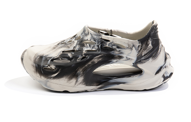 GOTO Клоги унисекс коллекция традиционной китайской живописи окрашенные тушью, цвет Ink-Dyed
GOTO Клоги унисекс коллекция традиционной китайской живописи окрашенные тушью, цвет Ink-Dyed