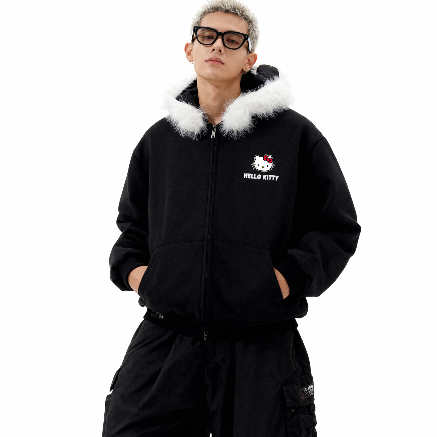 Hello Kitty Hello Kitty SS25 свитшот Unisex Sanrio, черный
Hello Kitty Hello Kitty SS25 свитшот Unisex Sanrio, черный