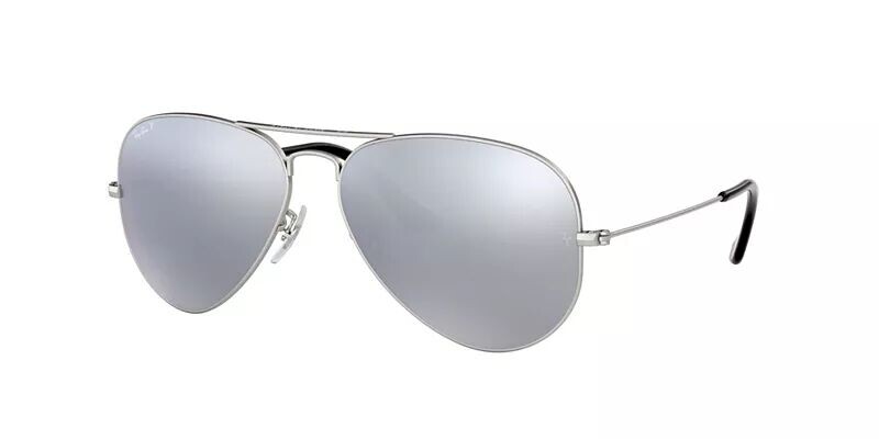 Большие солнцезащитные очки Ray-Ban Aviator с металлическим градиентом
Большие солнцезащитные очки Ray-Ban Aviator с металлическим градиентом