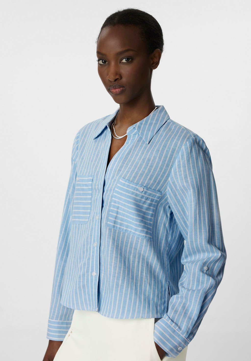 Блузка на пуговицах comma, светло-голубой
Блузка на пуговицах comma, светло-голубой