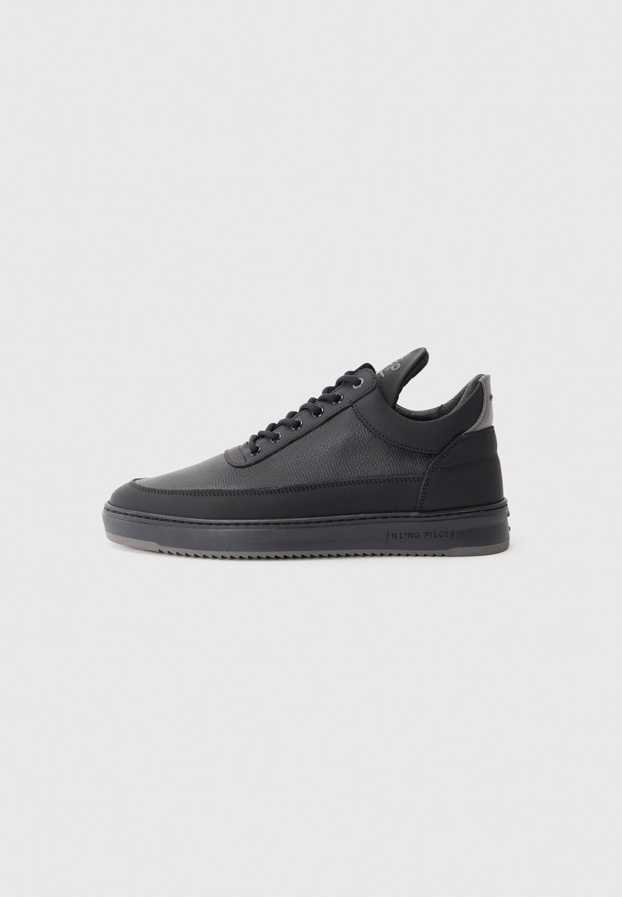 Кроссовки Filling Pieces Trainers, Black
Кроссовки Filling Pieces Trainers, Black
