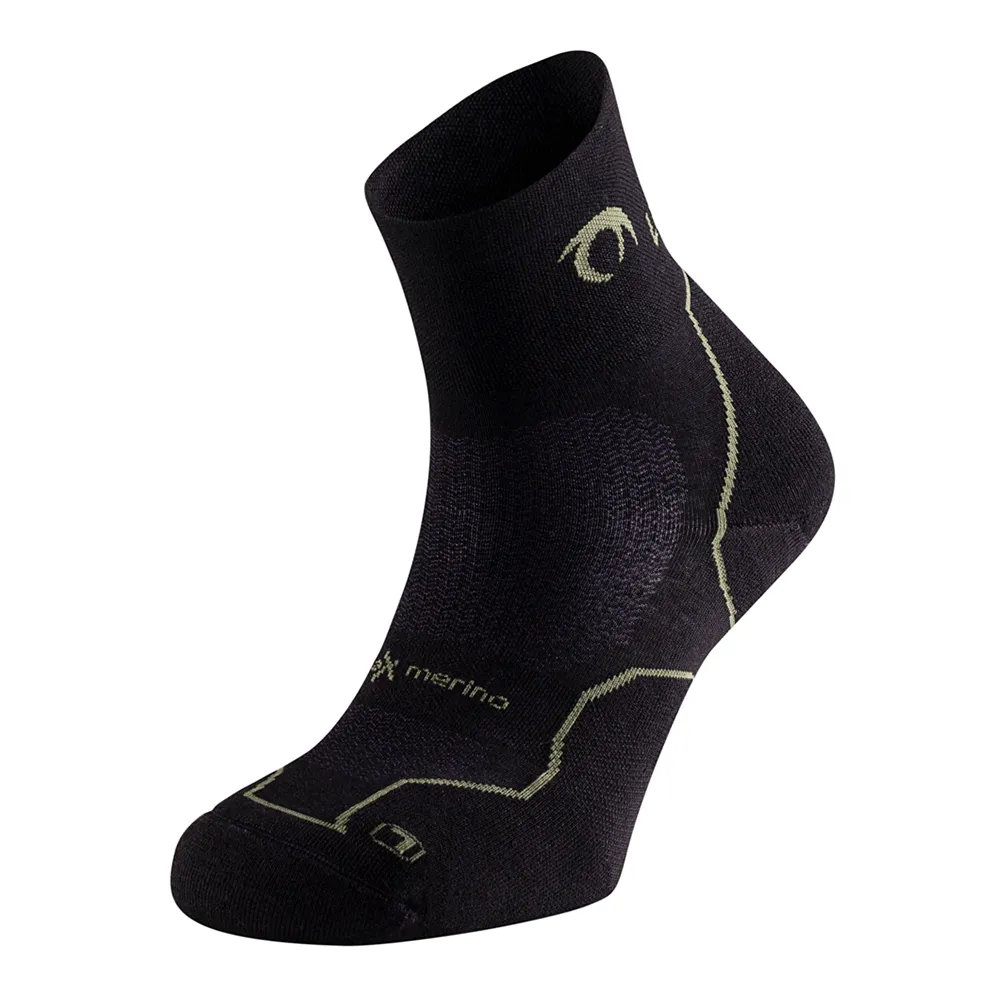 Носки Lurbel Taiga three short, черный 
Носки Lurbel Taiga three short, черный