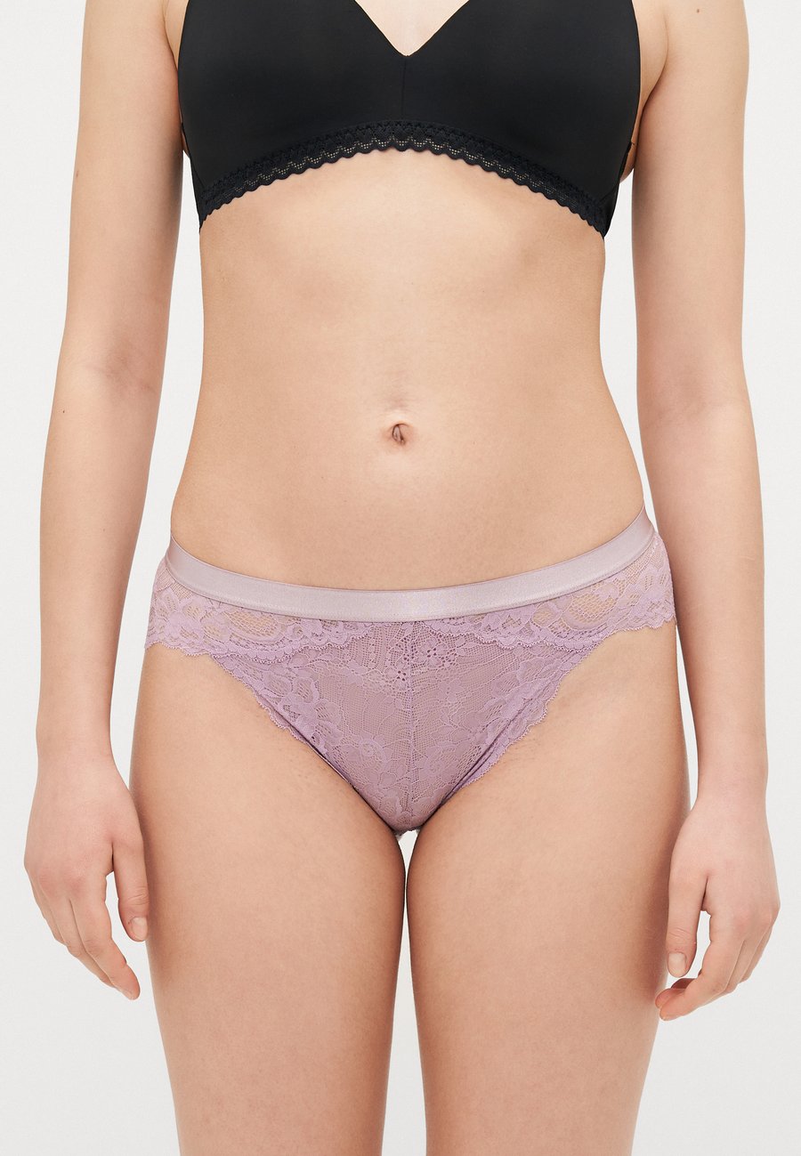 Трусы Anna Field 5 PACK, Black/Rose/Black
Трусы Anna Field 5 PACK, Black/Rose/Black