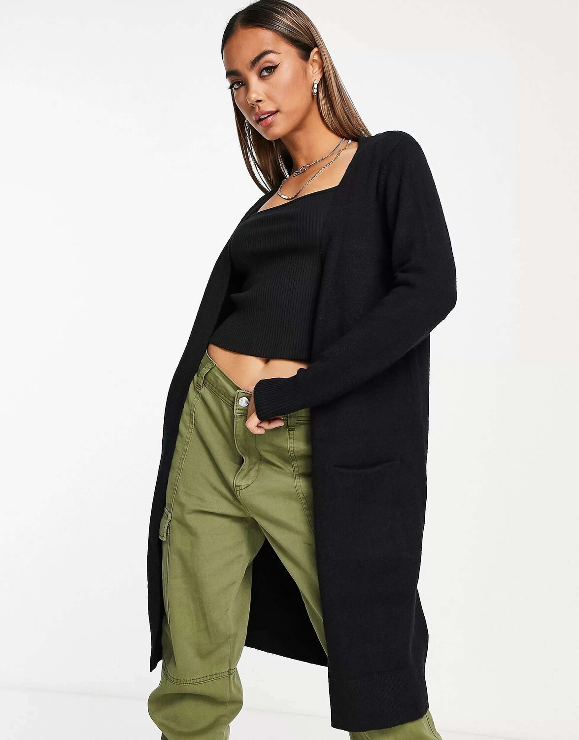 Черный удлиненный кардиган JDY
Черный удлиненный кардиган JDY