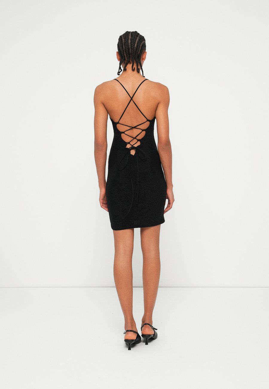 Платье WAL G. ARGENTINE MINI, Black
Платье WAL G. ARGENTINE MINI, Black