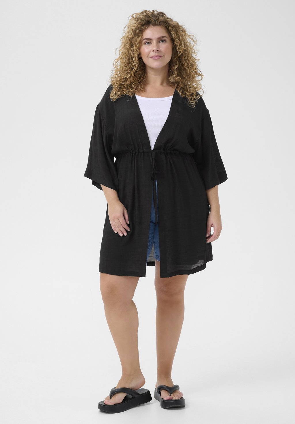 Халат BAYA Kaffe Curve, черный
Халат BAYA Kaffe Curve, черный