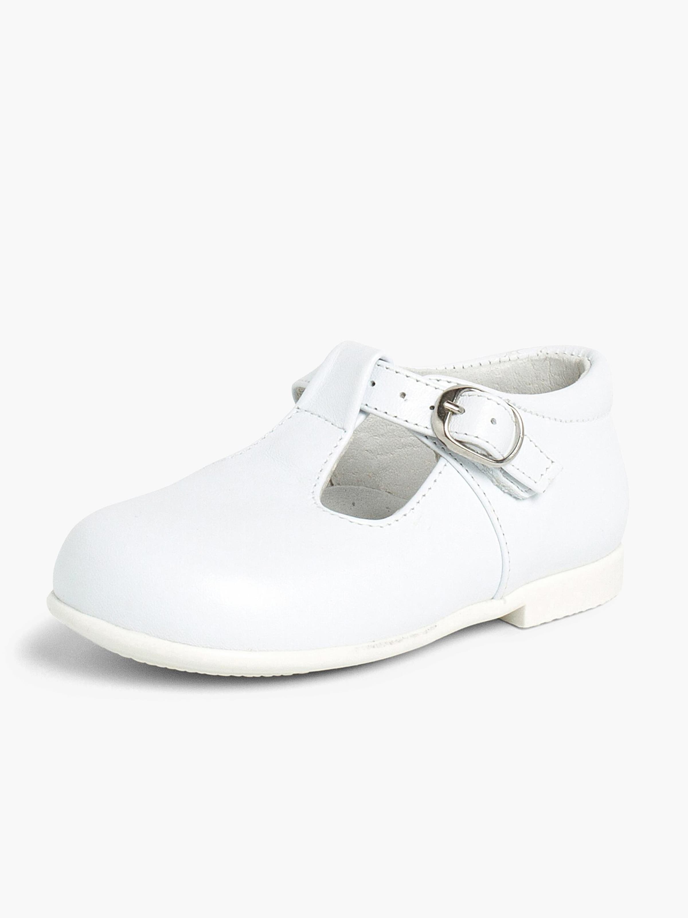 Pisamonas Обувь First-Step в белом цвете
Pisamonas Обувь First-Step в белом цвете
