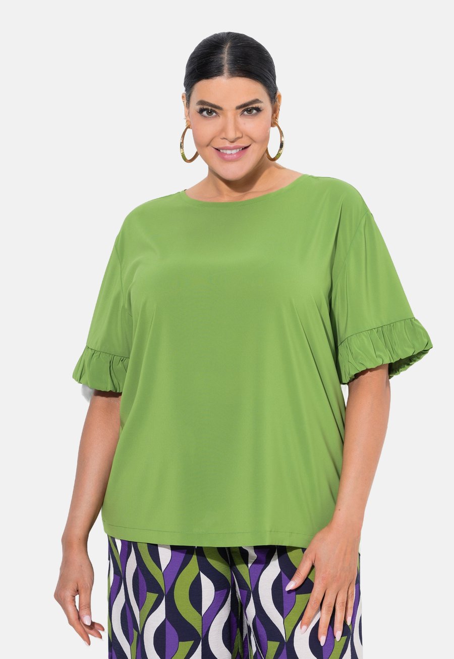Футболка Ulla Popken MIXED RUFFLE CUFF TEE, Grass Green/Green, Зеленый, Футболка Ulla Popken MIXED RUFFLE CUFF TEE, Grass Green/Green
Футболка Ulla Popken MIXED RUFFLE CUFF TEE, Grass Green/Green, Зеленый, Футболка Ulla Popken MIXED RUFFLE CUFF TEE, Grass Green/Green