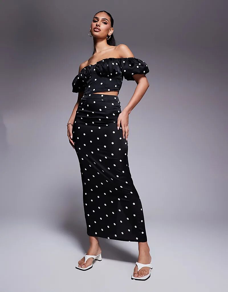 Эксклюзивная облегающая атласная юбка макси от Kaiia в черный горошек
Эксклюзивная облегающая атласная юбка макси от Kaiia в черный горошек