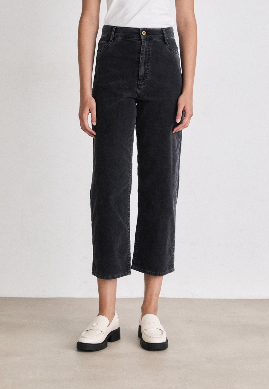 Брюки sessùn CRUISE, Graffit/Mottled Black
Брюки sessùn CRUISE, Graffit/Mottled Black