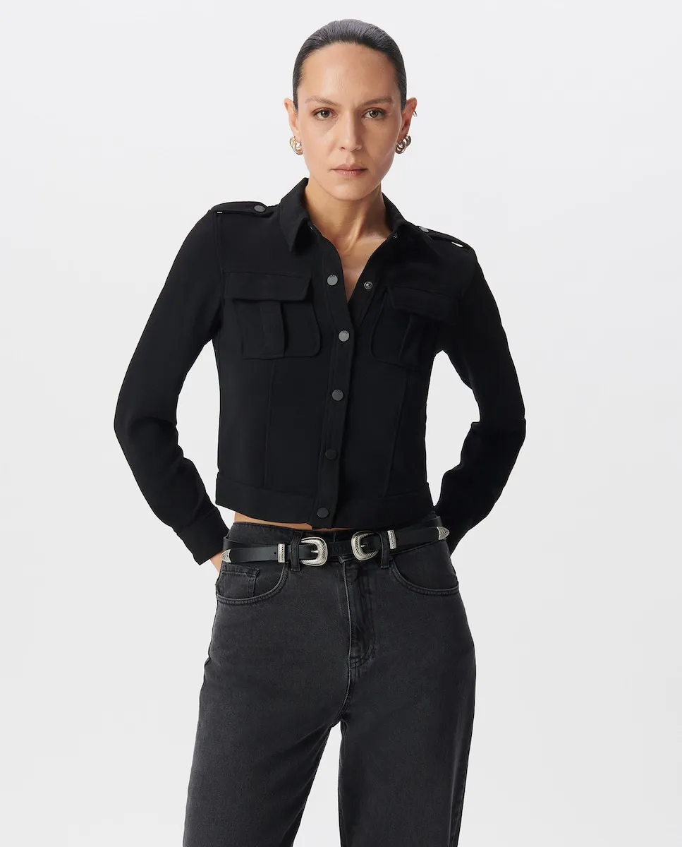 Женская рубашка из переработанной ткани с карманами на груди IKKS, черный
Женская рубашка из переработанной ткани с карманами на груди IKKS, черный