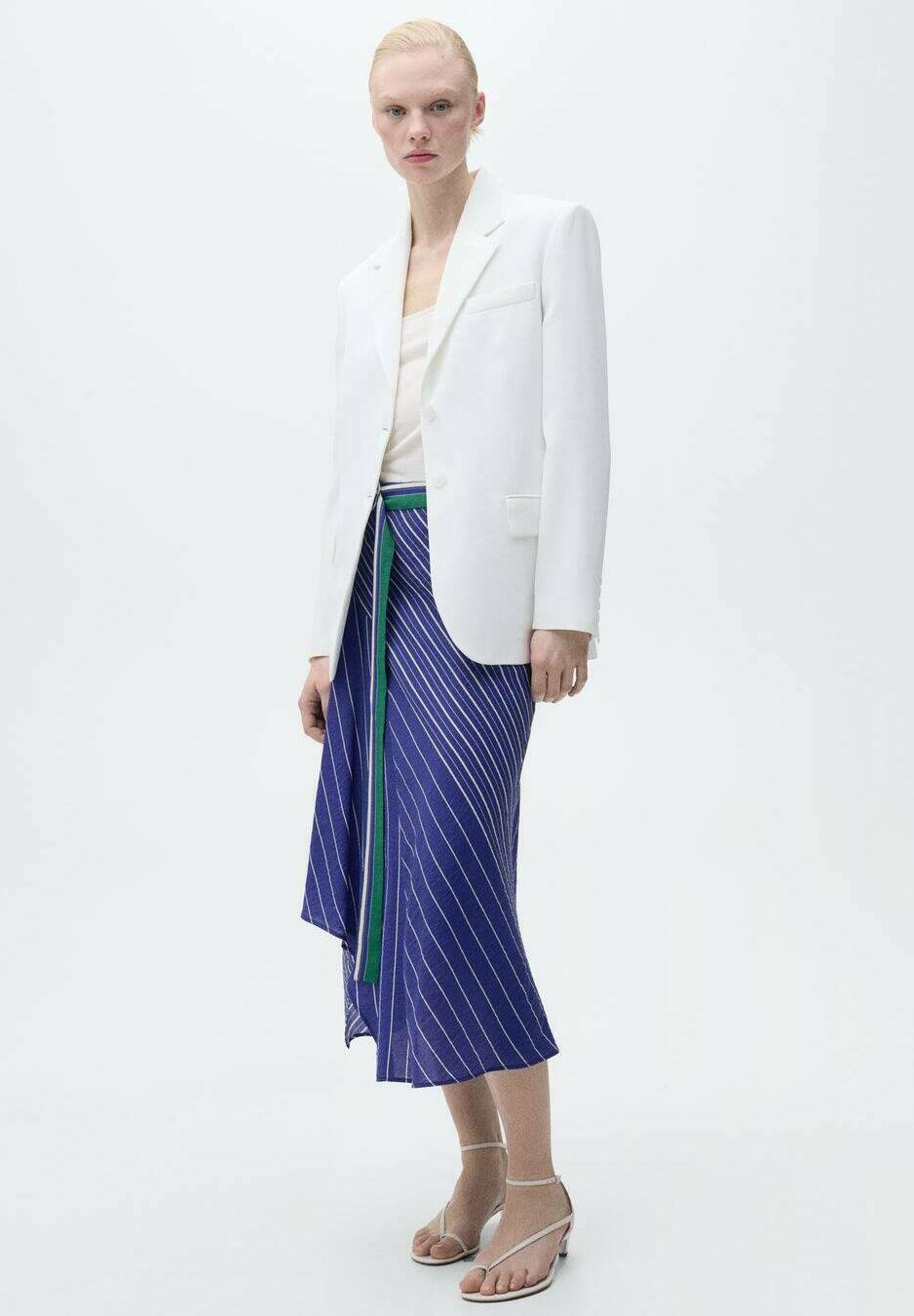 Юбка А-силуэта LAZULI Mango, темно-синий
Юбка А-силуэта LAZULI Mango, темно-синий