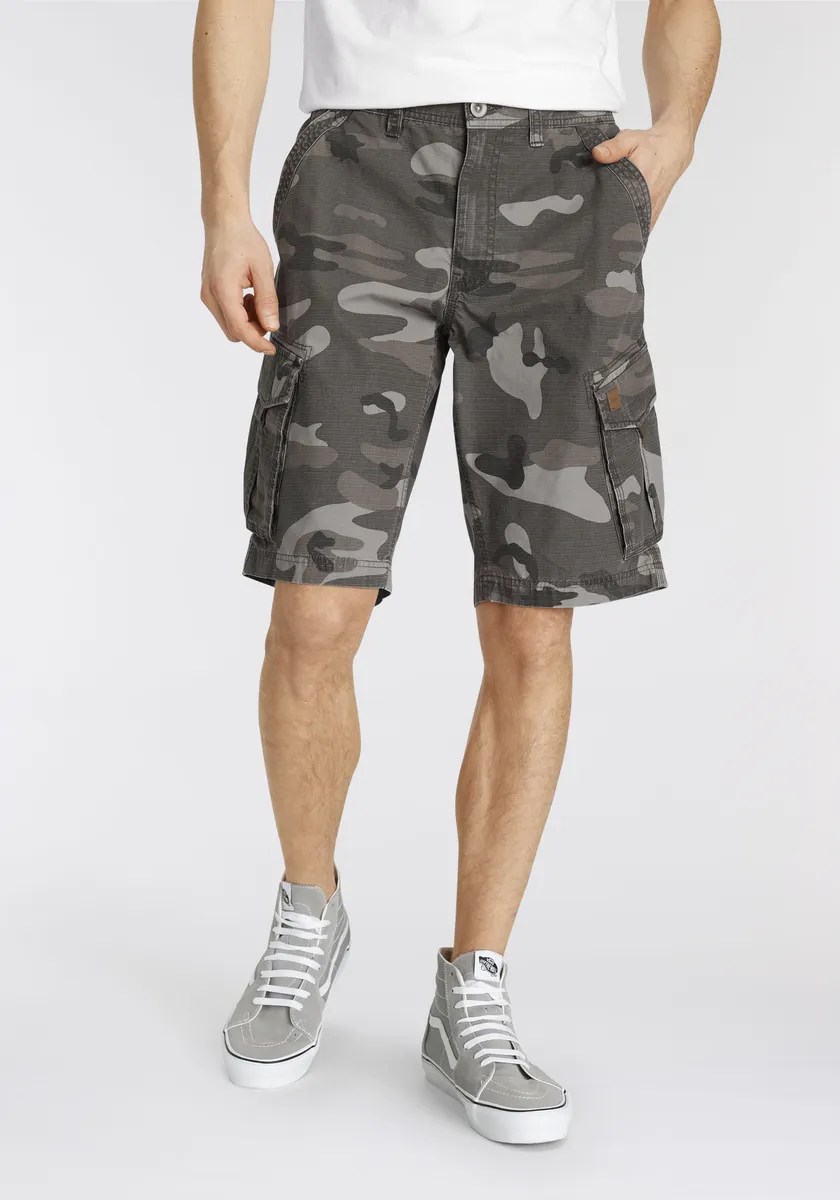 Шорты-карго AJC из структурированной ткани, цвет Camouflagefarben
Шорты-карго AJC из структурированной ткани, цвет Camouflagefarben
