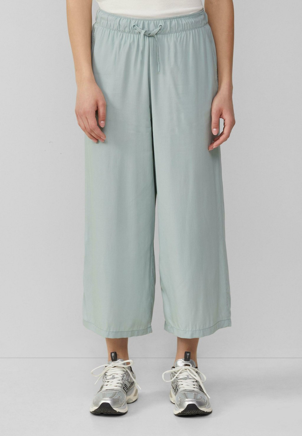 Брюки QS, зеленый
Брюки QS, зеленый