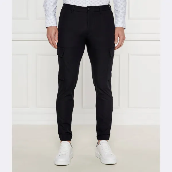 Брюки узкого кроя п-кайтон-карго Boss, черный
Брюки узкого кроя п-кайтон-карго Boss, черный