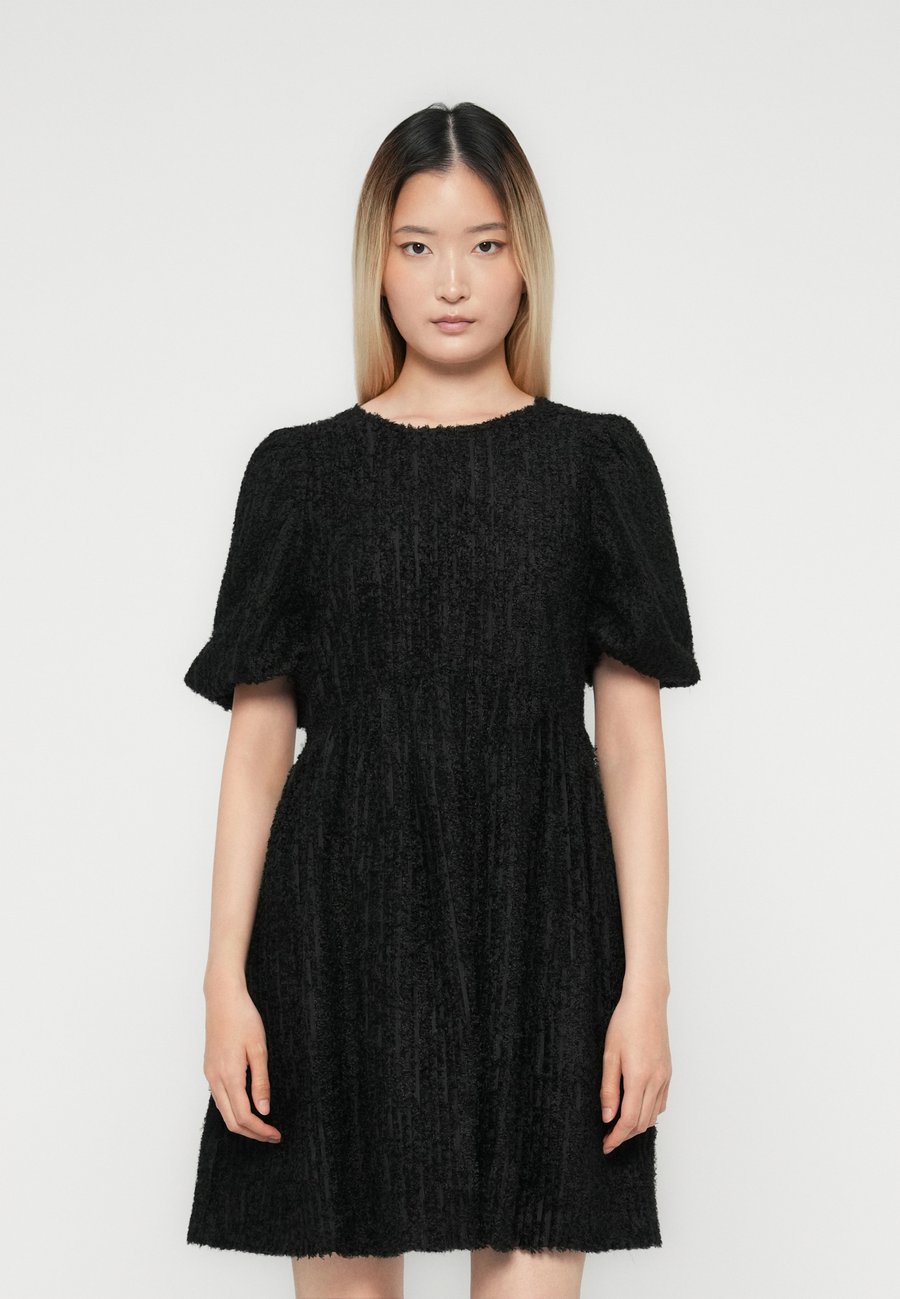 Платье Pieces PCMAVEN, Black
Платье Pieces PCMAVEN, Black