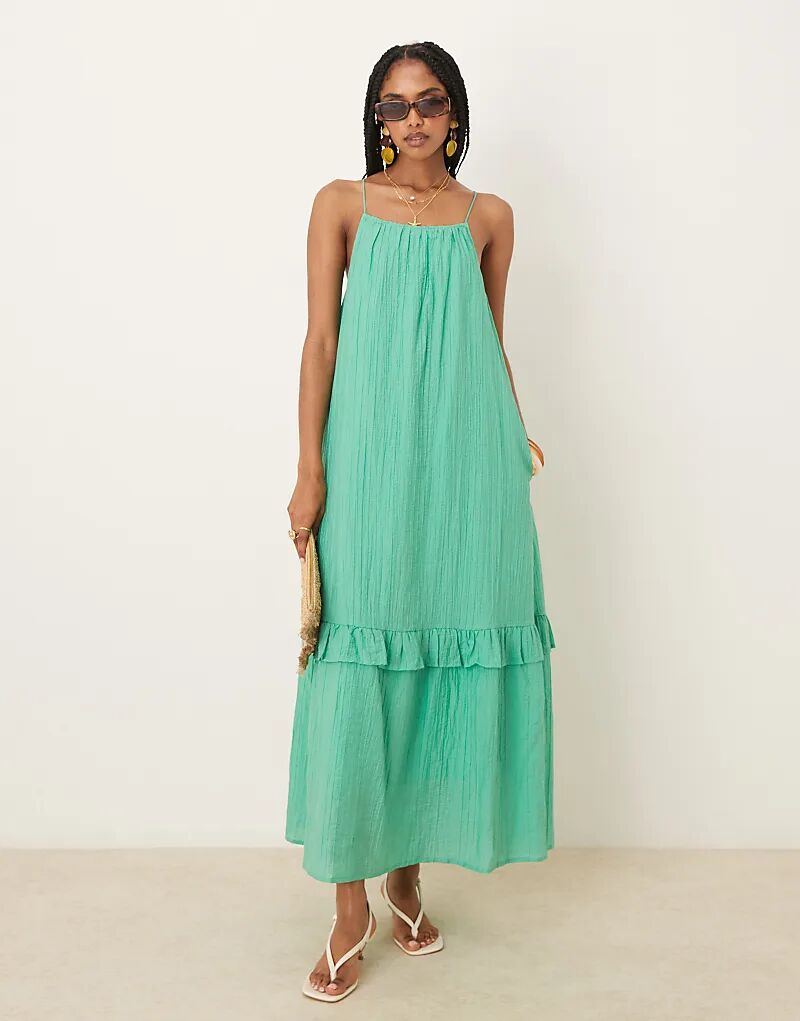 Платье макси-комбинация YAS премиум-класса с гофрированным подолом и оборками в цвете «конфетно-зеленый»
Платье макси-комбинация YAS премиум-класса с гофрированным подолом и оборками в цвете «конфетно-зеленый»