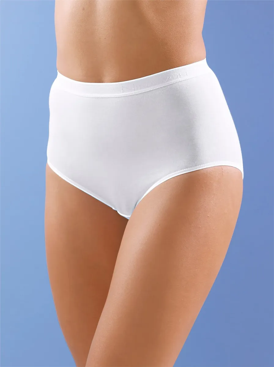 Nina Von C. Трусики на бедрах (3 шт.), белый
Nina Von C. Трусики на бедрах (3 шт.), белый