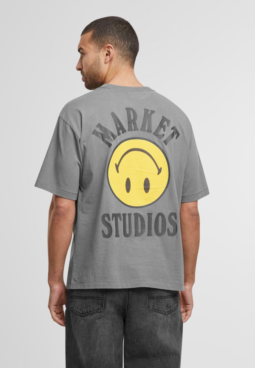 Футболка с принтом SMILEY LOCKUP Market, серый
Футболка с принтом SMILEY LOCKUP Market, серый