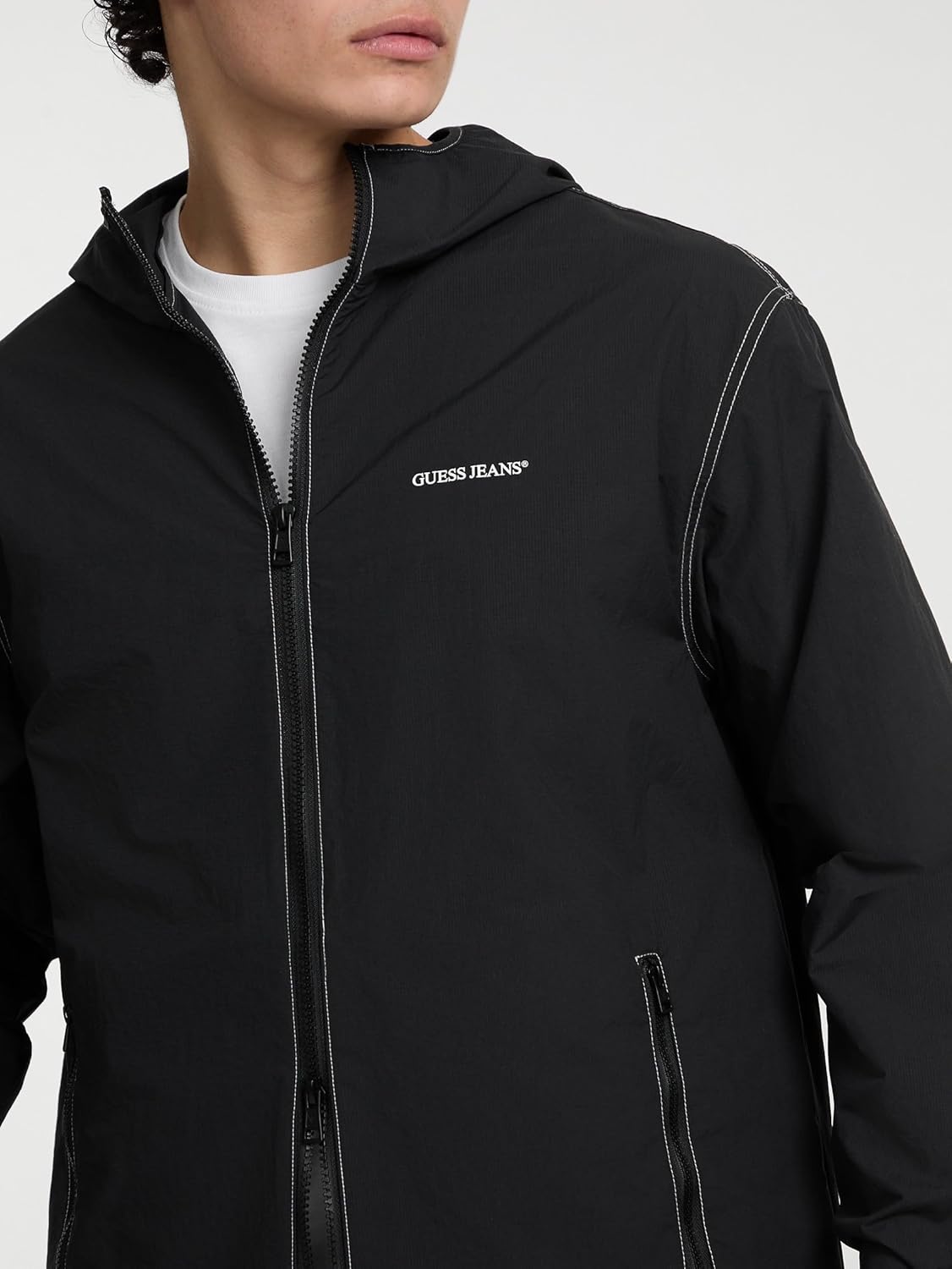 Ветровка GUESS Packable, Black
Ветровка GUESS Packable, Black