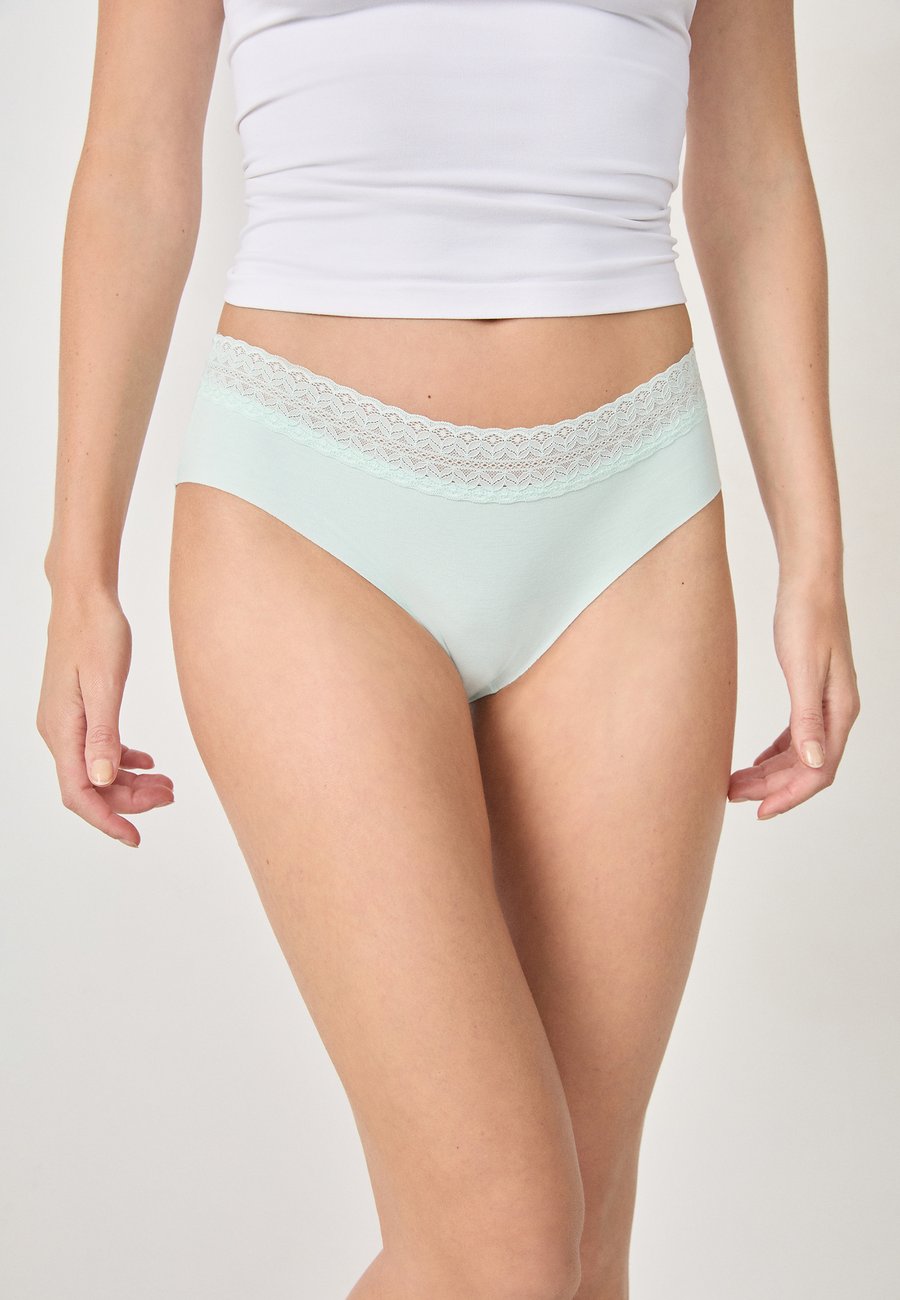 Брифы Etam INVISIBLE, Celadon/Light Green
Брифы Etam INVISIBLE, Celadon/Light Green