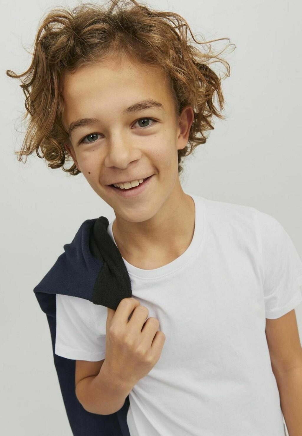 Базовая футболка Jack & Jones, белый
Базовая футболка Jack & Jones, белый