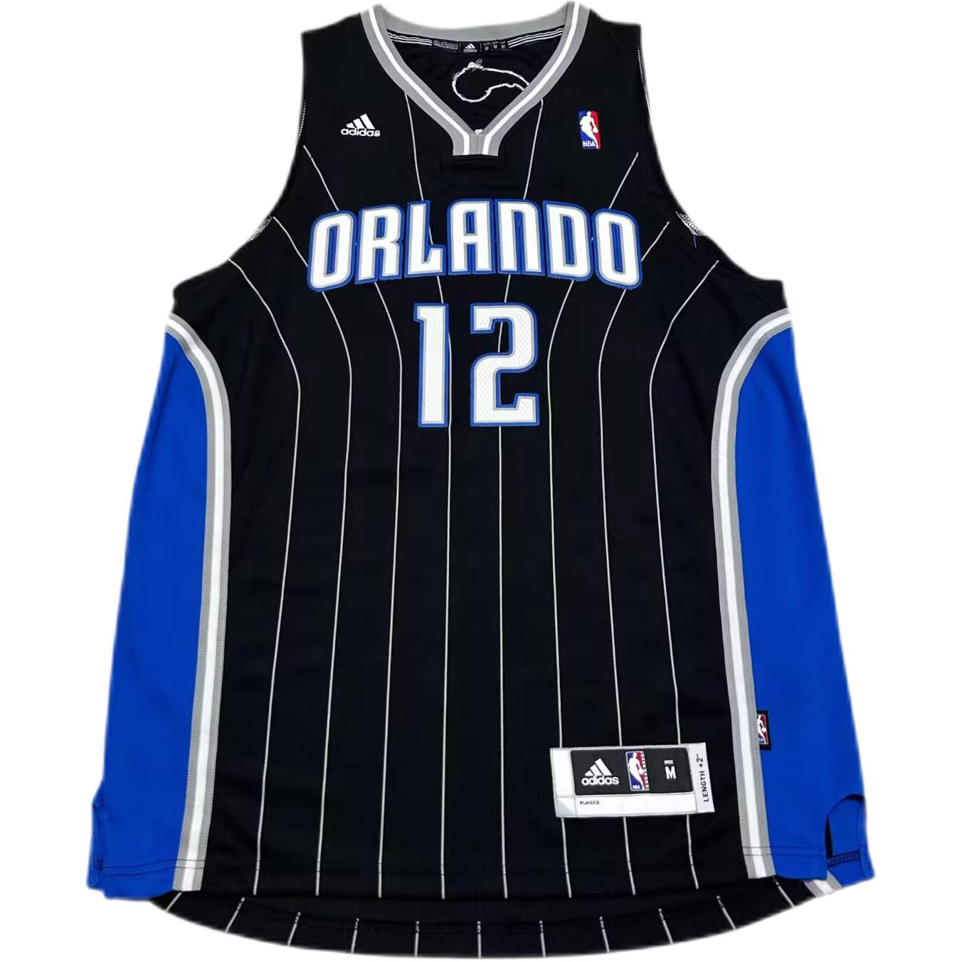 Adidas Баскетбольная майка унисекс черная
Adidas Баскетбольная майка унисекс черная