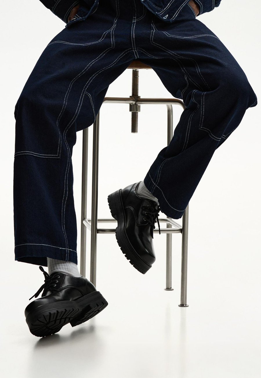 Ботинки Bershka DERBY, Black
Ботинки Bershka DERBY, Black