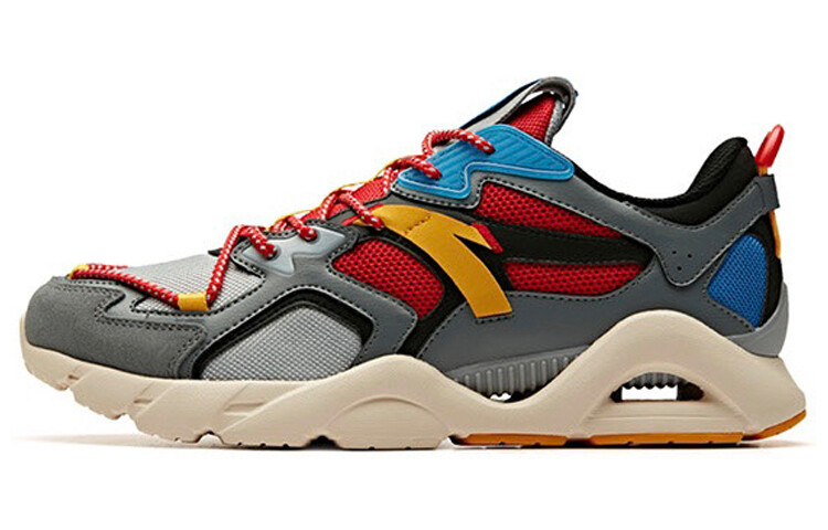 Кроссовки мужские с низким верхом, холодный серый / красный / овсяно-белый Anta 
Кроссовки мужские с низким верхом, холодный серый / красный / овсяно-белый Anta