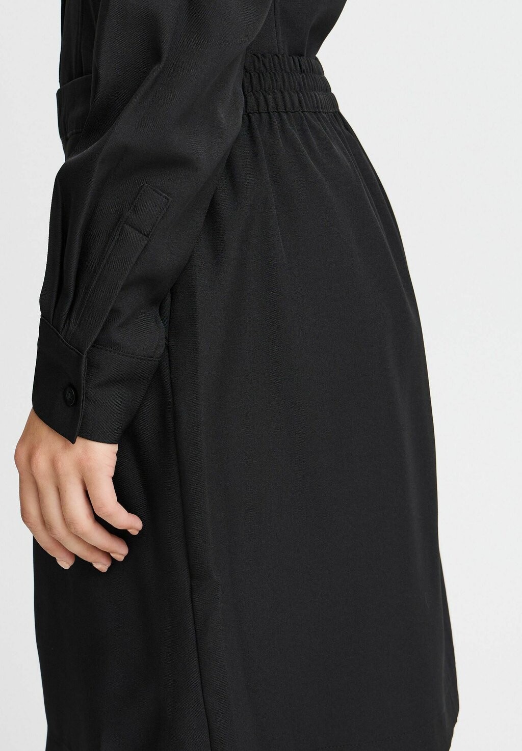 Юбка А-силуэта MMMIDDE b.young, черный
Юбка А-силуэта MMMIDDE b.young, черный