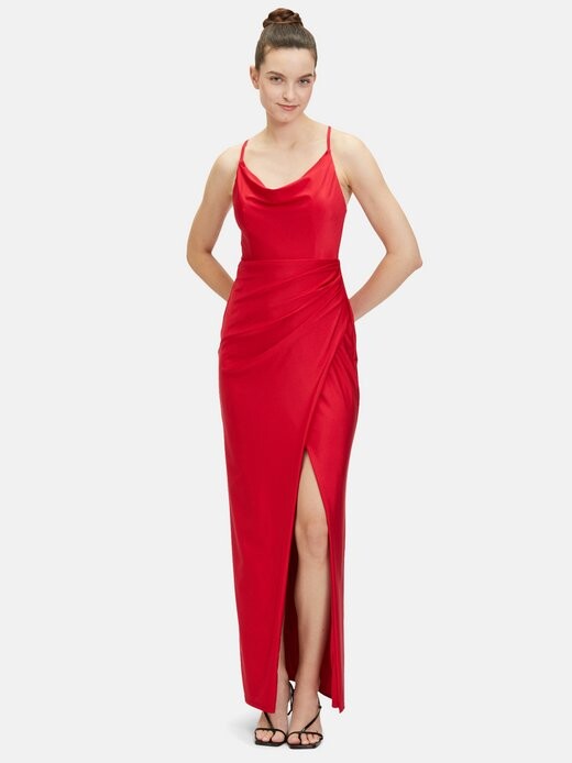 Вечернее платье Vera Mont, красный
Вечернее платье Vera Mont, красный