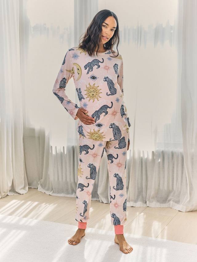 Набор пижамы для беременных Celestial Leopard Chelsea Peers, Pink
Набор пижамы для беременных Celestial Leopard Chelsea Peers, Pink