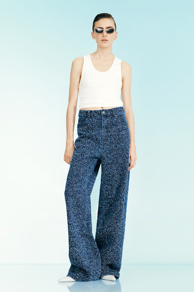 Топ из вискозы в рубчик H&M, бежевый
Топ из вискозы в рубчик H&M, бежевый