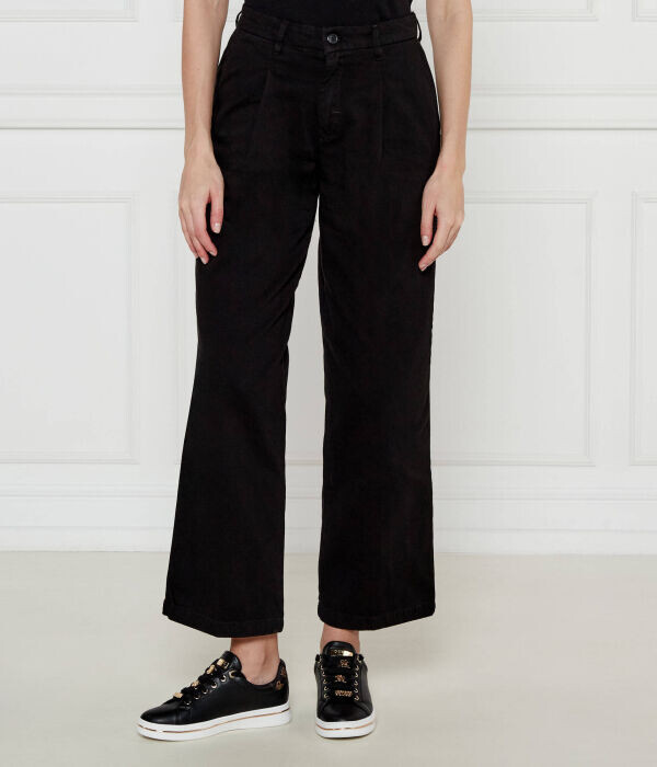 Брюки женские Guess Jeans широкого кроя короткие, черный
Брюки женские Guess Jeans широкого кроя короткие, черный