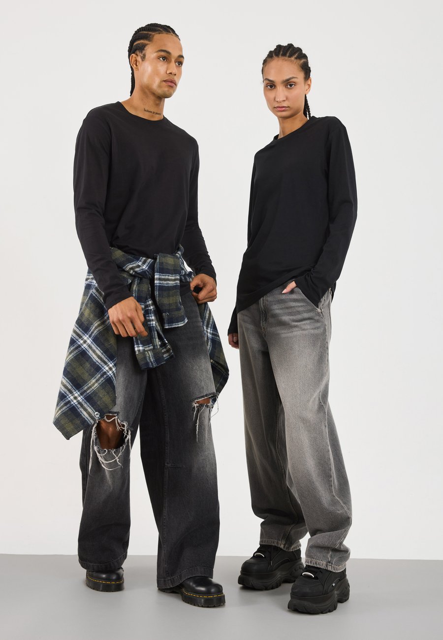 Топ YOURTURN UNISEX 2 PACK, True Black/Black
Топ YOURTURN UNISEX 2 PACK, True Black/Black