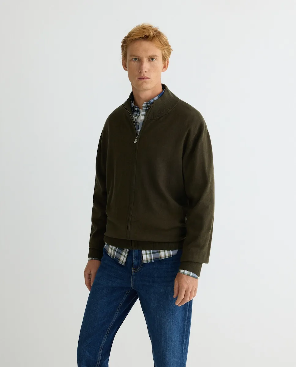 Мужской кардиган на молнии больших размеров Rushmore, хаки
Мужской кардиган на молнии больших размеров Rushmore, хаки