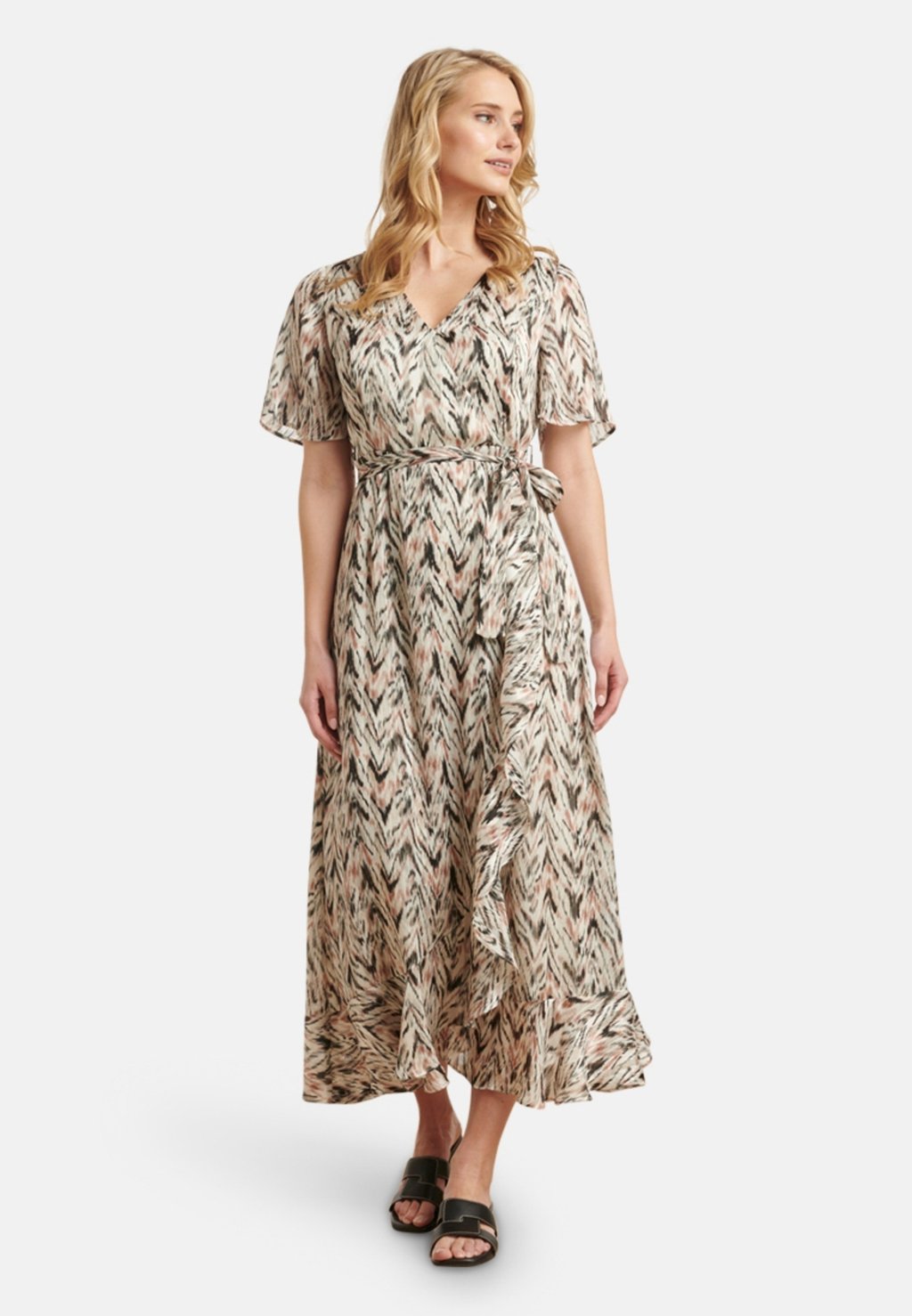 Повседневное платье Smashed Lemon, черный
Повседневное платье Smashed Lemon, черный