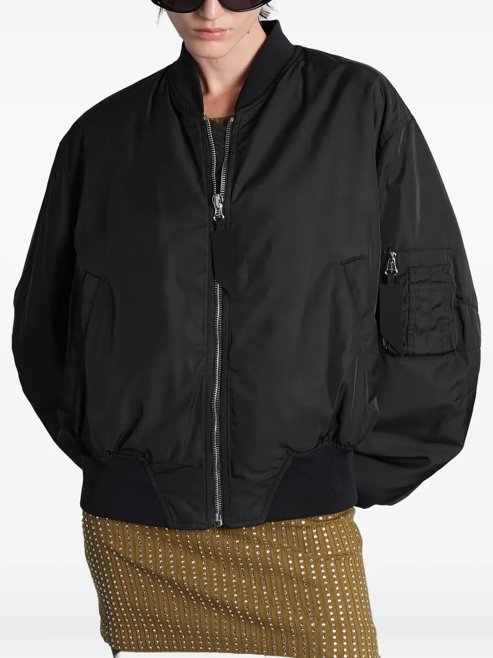 Бомбер с карманом на молнии The Attico, черный
Бомбер с карманом на молнии The Attico, черный