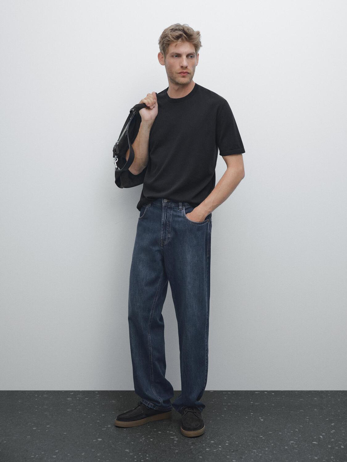 Футболка из 100% хлопкового трикотажа Massimo Dutti, темно-синий
Футболка из 100% хлопкового трикотажа Massimo Dutti, темно-синий