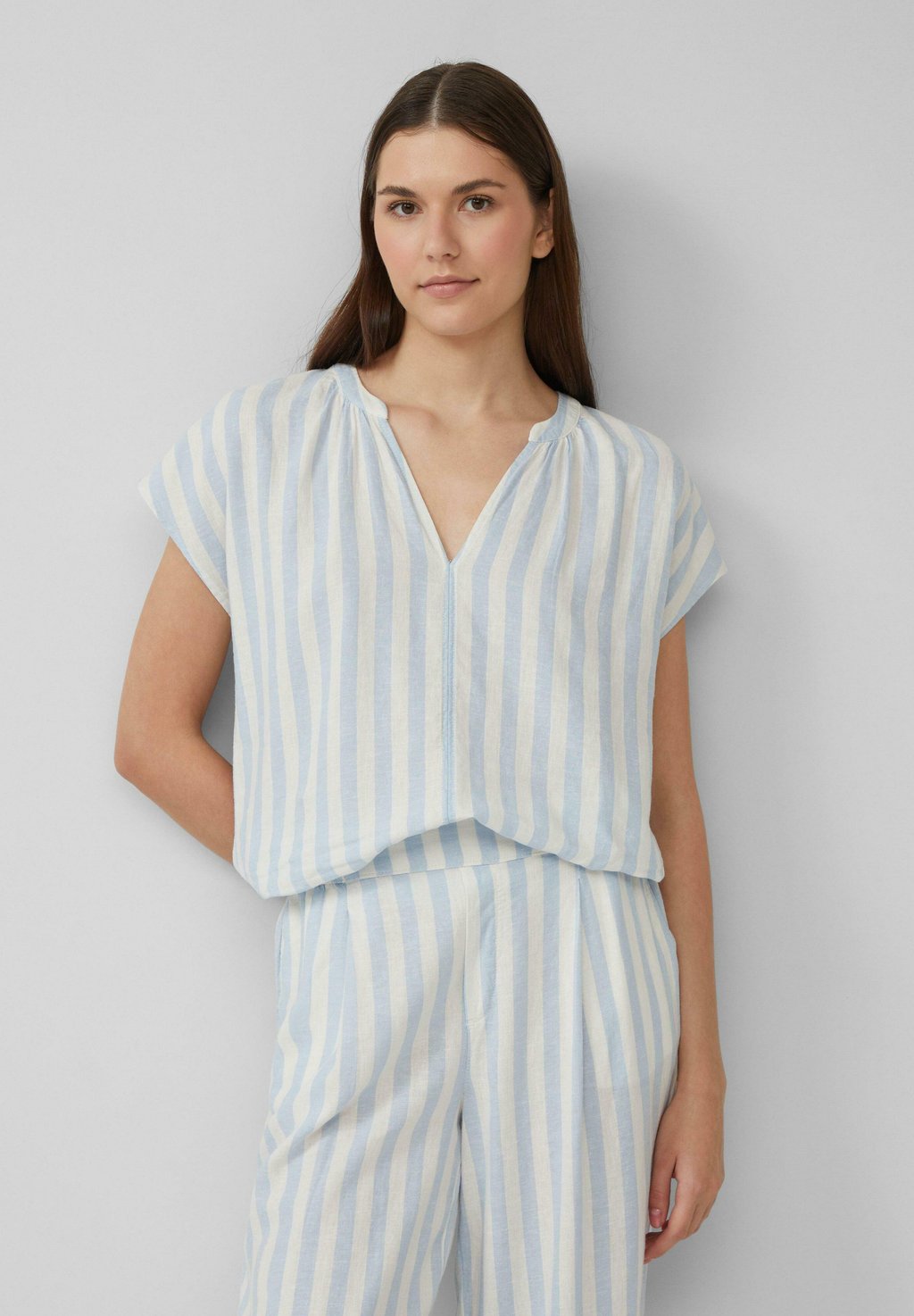 Блуза s.Oliver, светло-голубой
Блуза s.Oliver, светло-голубой