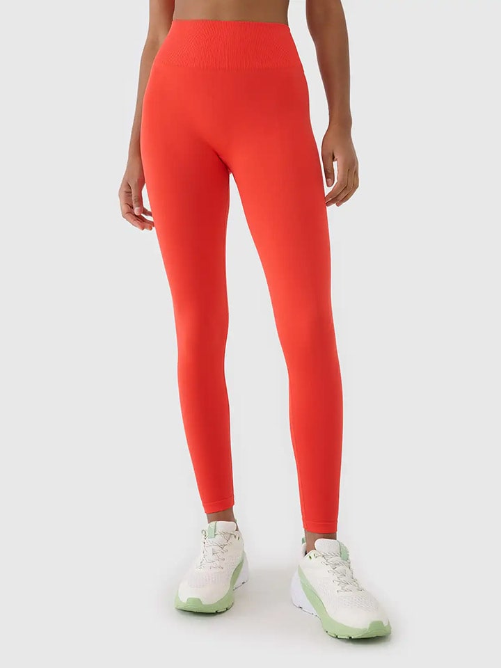 4F Функциональные леггинсы оранжевого цвета
4F Функциональные леггинсы оранжевого цвета