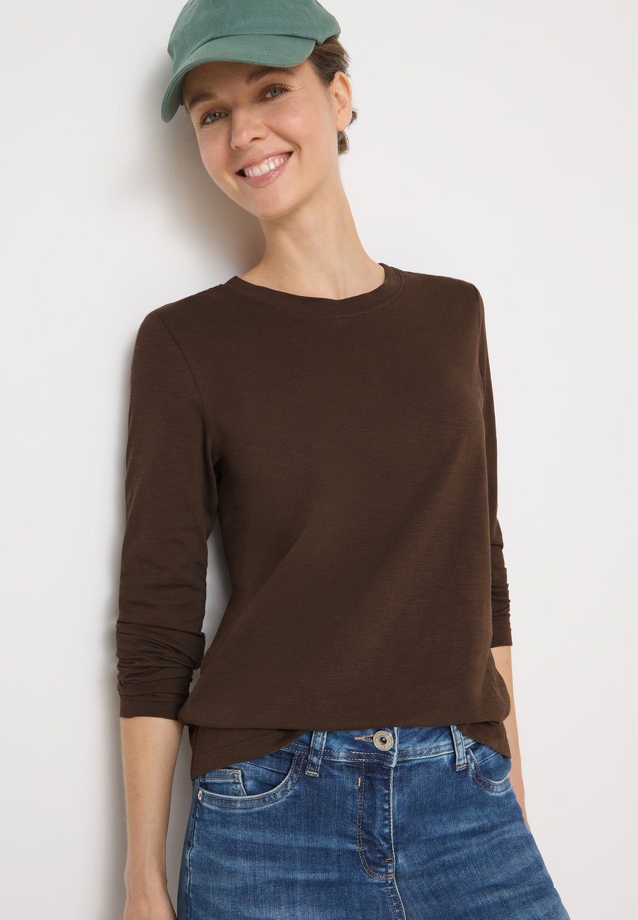 Топ Cecil Long sleeved top, Braun/Dark Brown
Топ Cecil Long sleeved top, Braun/Dark Brown