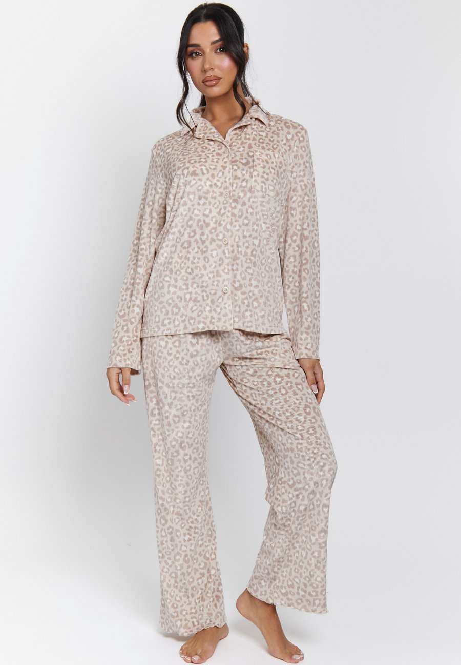 Пижамный комплект Loungeable LEOPARD LONG SLEEVE SET, Beige
Пижамный комплект Loungeable LEOPARD LONG SLEEVE SET, Beige