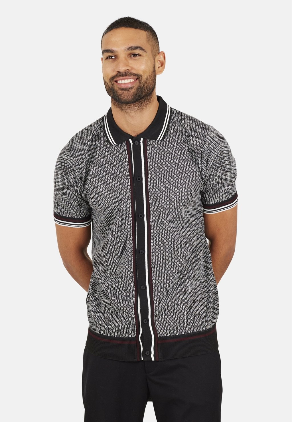 Кардиган JOAR Brave Soul, черный
Кардиган JOAR Brave Soul, черный