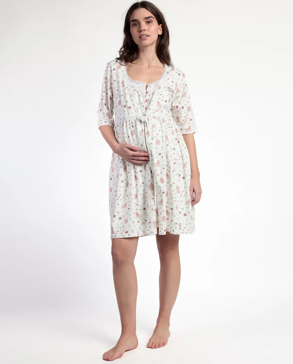 Халат для беременных с французскими рукавами из хлопкового трикотажа экрю Disney, цвет Crudo
Халат для беременных с французскими рукавами из хлопкового трикотажа экрю Disney, цвет Crudo