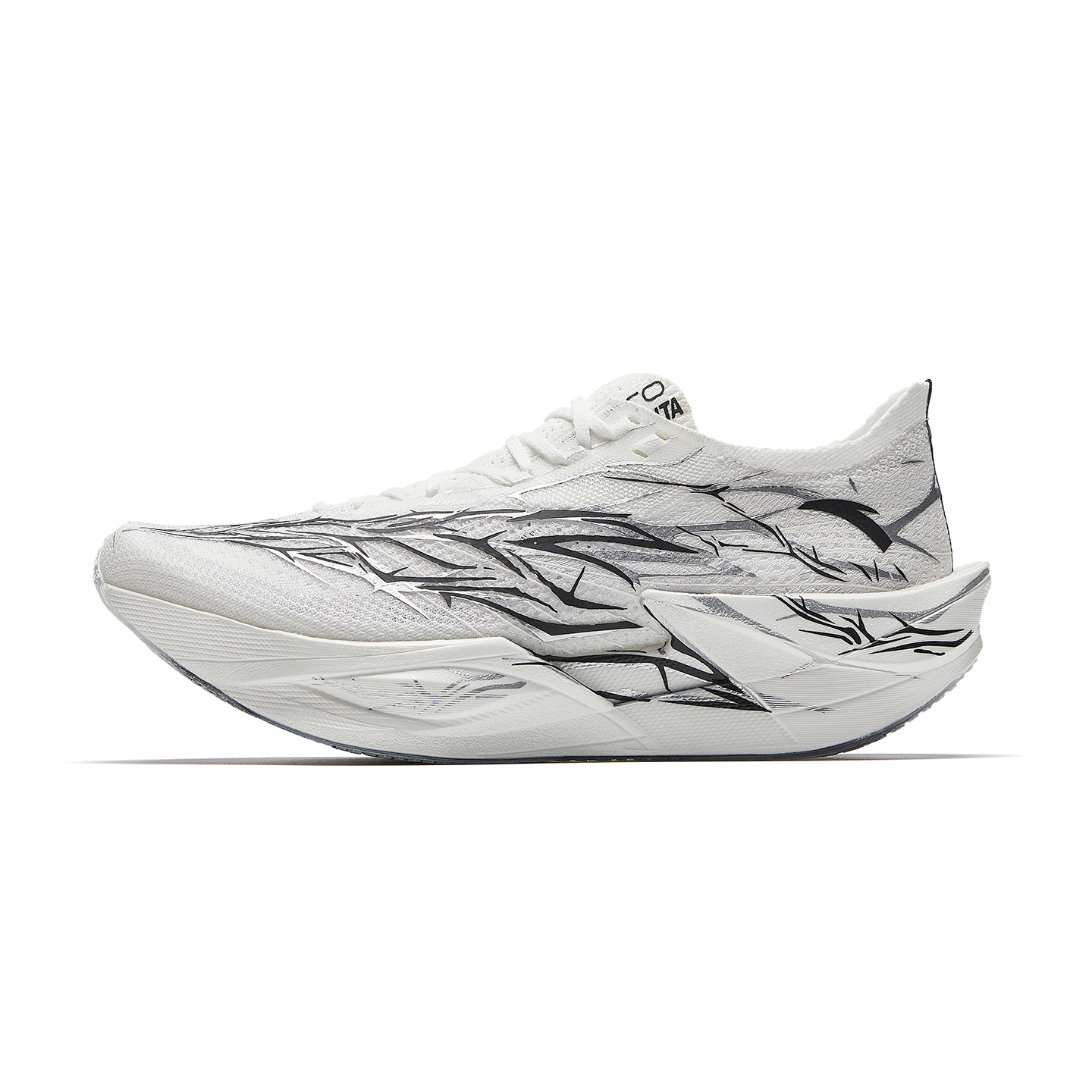 C202 60 PRO Амортизация Отскок Легкий Нескользящее покрытие Низкий верх Технология азота Карбоновая пластина по всей ладони Anta, papyrus белый/basic черный/серебро-2
C202 60 PRO Амортизация Отскок Легкий Нескользящее покрытие Низкий верх Технология азота Карбоновая пластина по всей ладони Anta, papyrus белый/basic черный/серебро-2