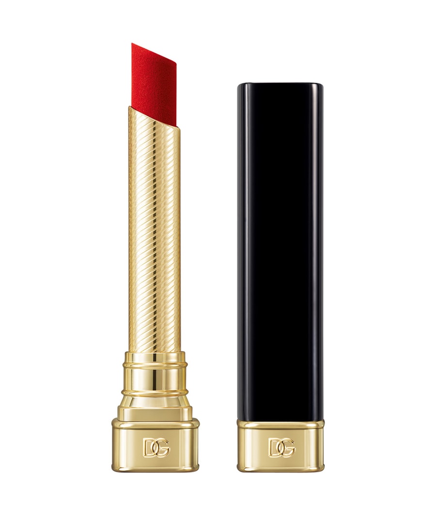 Помада Dolce&Gabbana My Comfy Matte, Nr. 14.03 - Orangefarbenes leuchtendes Rot, 27g
Помада Dolce&Gabbana My Comfy Matte, Nr. 14.03 - Orangefarbenes leuchtendes Rot, 27g