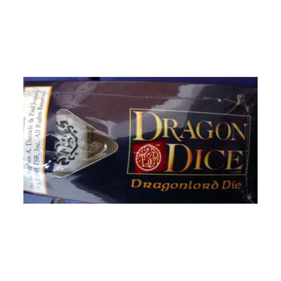 Кубик «Повелитель драконов» (белый) — промо-промо Gen Con, Dragon Dice - Singles & Collections (TSR)
Кубик «Повелитель драконов» (белый) — промо-промо Gen Con, Dragon Dice - Singles & Collections (TSR)